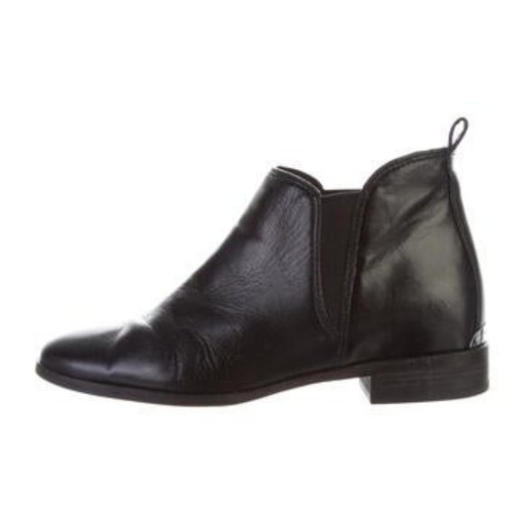 Michael Kors Black Leather Ankle Chelsea Boots Women’s Size 6 - Picture 2 of 7